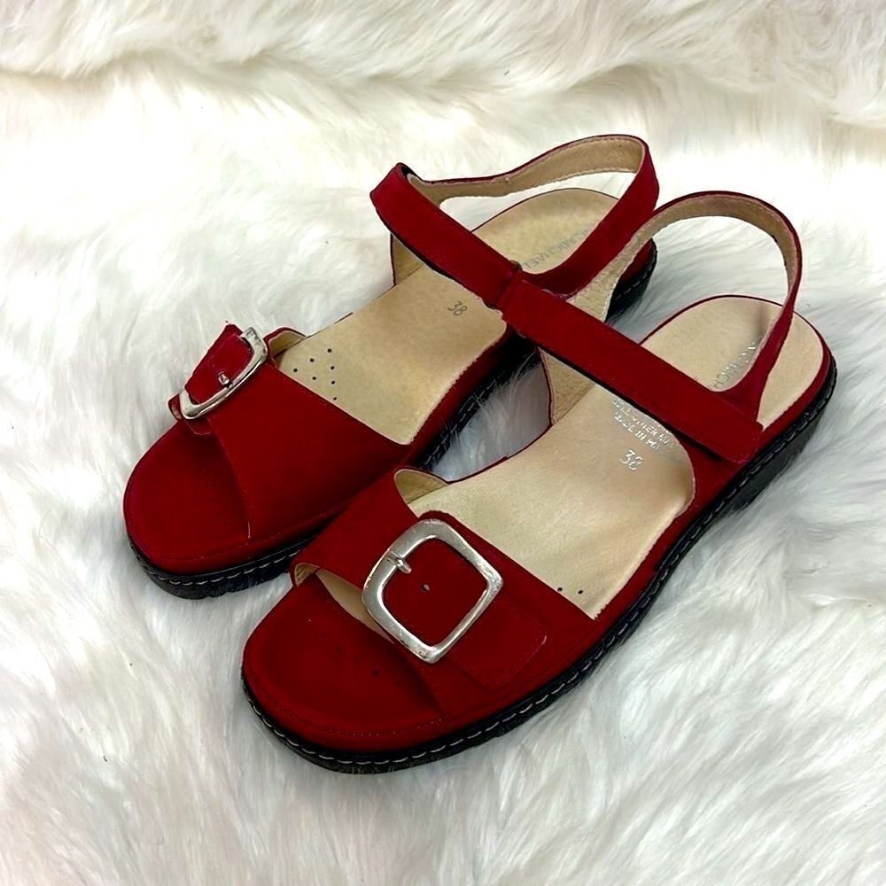 Eric Michael red leather sandals, size 38 Bin 25